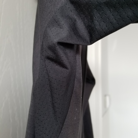 Adidas Running Hoodie NWT - Picture 6 of 7